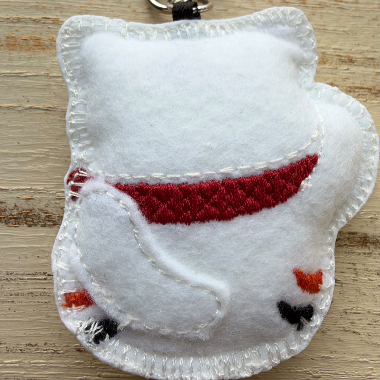 Chaveiro de Gato da Sorte (Maneki-Neko) em feltro bordado - 画像 (8)